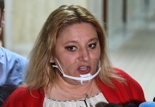 Șoșoacă, pișcată în războiul cu Arafat!