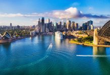 Australia şi-a redeschis graniţele pentru toţi turiştii vaccinaţi împotriva Covid-19