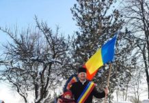 Lucian Hapenciuc, preot în orașul Siret, stă de aproape trei săptămâni în vamă ca să-i ajute pe refugiații din Ucraina