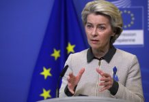 UE aplică o a patra rundă de sancțiuni, care vizează oligarhii și politicienii ruși, dar și trei bănci din Belarus