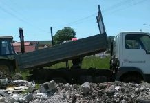 Un cetățean a fost prins în flagrant în timp ce descărca deșeuri din construcții în Băile Felix