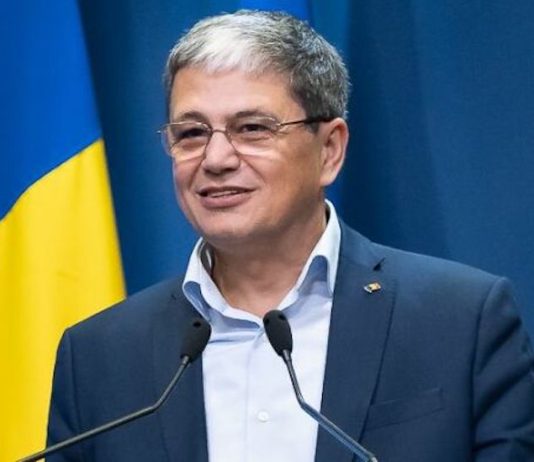 Ministrului orădean Marcel Boloș i-au murit lăudătorii