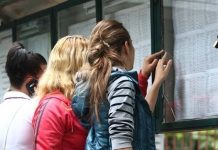 Ministerul Educaţiei anunță eliminarea mediei claselor V-VIII din calculul mediei de admitere la liceu