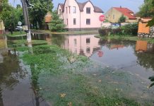 Canalizarea din Oradea a cedat din nou după furtuna de luni