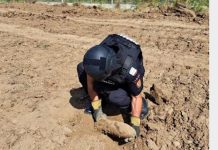 Muncitorii care lucrau în incinta Aeroportului Oradea au găsit un proiectil exploziv neexplodat