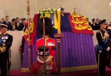 Regina Elisabeta a II-a va fi condusă astăzi pe ultimul drum