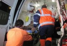 Un microbuz cu 6 persoane s-a răsturnat pe o parte între Sărsig și Poclușa de Barcău