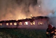 Incendiu uriaș la un depozit