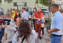 O parte dintre părinții elevilor înscriși la clasa pregătitoare a învățătoarei Livia Ciotea, de la Școala Gimnazială „Nicolae Bălcescu”, nu și-au dus copiii la școală