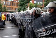 VIDEO: Scene de război la Belgrad la marșul anti-lgbt