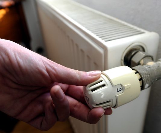 Până la finalul anului în toate apartamentele racordate la sistemul de încălzire centralizat trebuie montate repartitoare