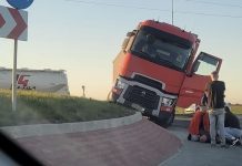 Un șofer de camion drogat a fost reținut