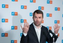 Hoțul strigă: Hoții! sau cum își răsplătea USR finanțatorii din campania electorală