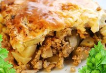 Musaca de Cartofi cu Carne Tocată și Smântână