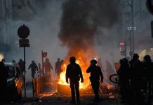 Trei morţi în urma unui atac armat din Paris