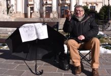 Actorul orădean Doru Fârte, aflat în greva foamei, a ajuns la Urgențe