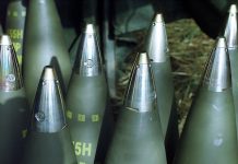 În trei zile, Ucraina consumă muniție de artilerie cât produce SUA într-o lună