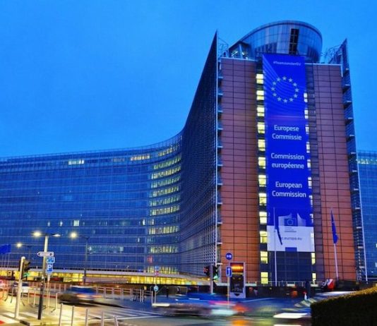 Comisia Europeană cere scăderea reală a pensiilor speciale din România