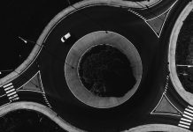 Cum se circulă în sensul giratoriu