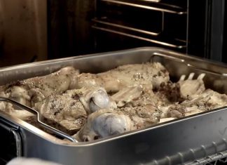 O rețetă de friptură de miel la cuptor VIDEO