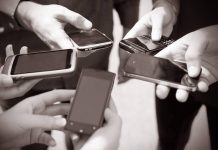 Doi tineri bihoreni au fost arestați pentru înșelătorie cu telefoane mobile