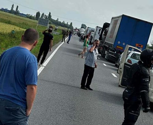 O șoferiță accidentată la Mădăras a fost transportată la spital cu elicopterul