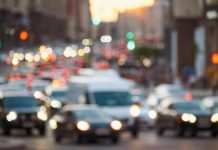 Luminile de întâlnire, obligatorii din 15 iunie pe toate drumurile