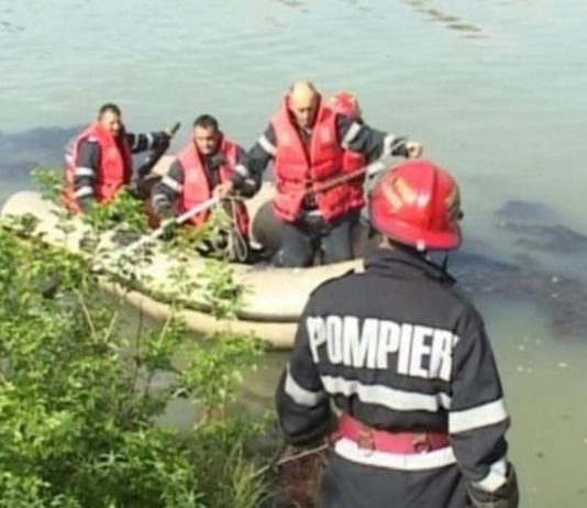 O mamă de 78 de ani și fiica ei, de 52 de ani, au sărit în Mureș, ca să se sinucidă