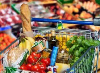 14 produse de bază se vor ieftini de la 1 august