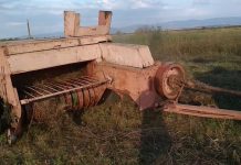 Un tânăr a decedat sub mașina de balotat